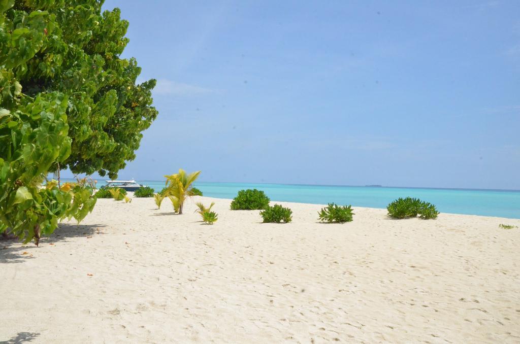 Island Break Hotel Fulidhoo Exterior photo